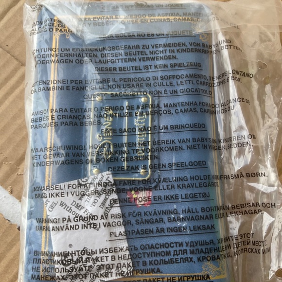 Disney Alice in wonderland loungefly wallet - Picture 2 of 2